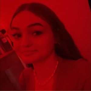 Meet your Posher, Whitney